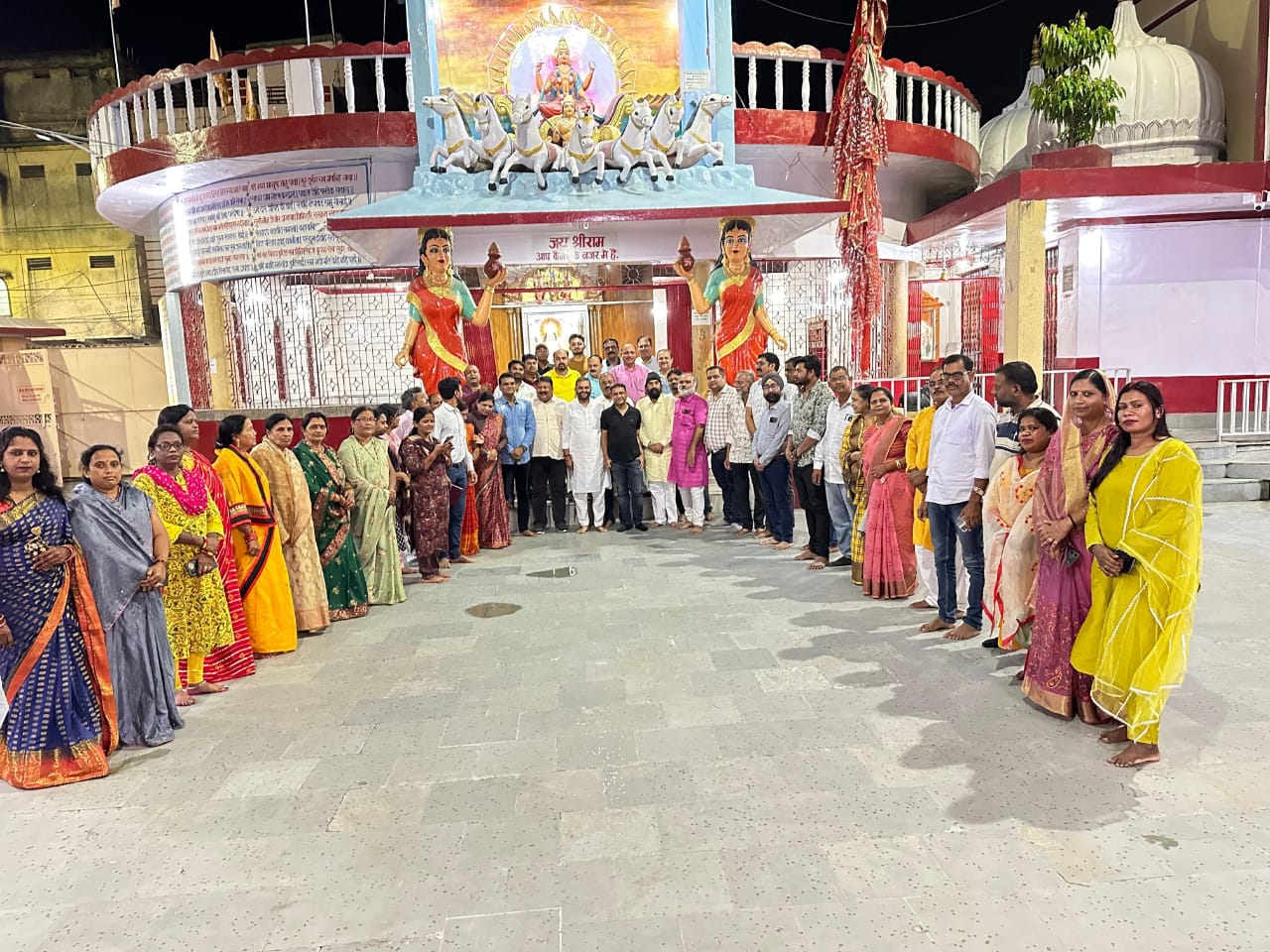 विजयादशमी उत्सव को लेकर सरगुजा सेवा समिति एवं नागरिक समिति की संयुक्त बैठक आहूत  85 फिट का रावण, 60 फीट का कुंभकर्ण तथा 50 फीट  मेघनाथ के पुतले का होगा दहन